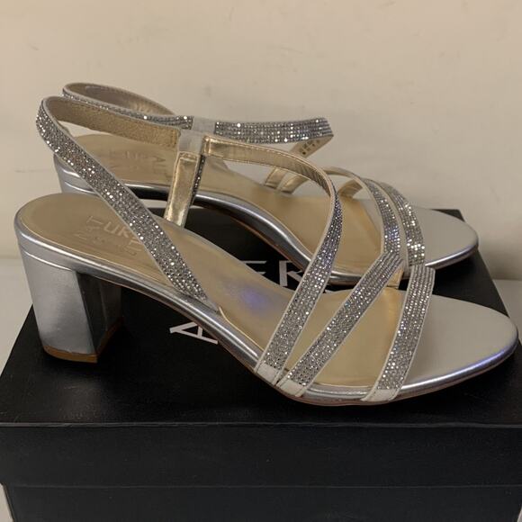 Naturalizer Women Vanessa2 Rhinestone Silver Strappy Heeled Sandal, Size… - Picture 3 of 7